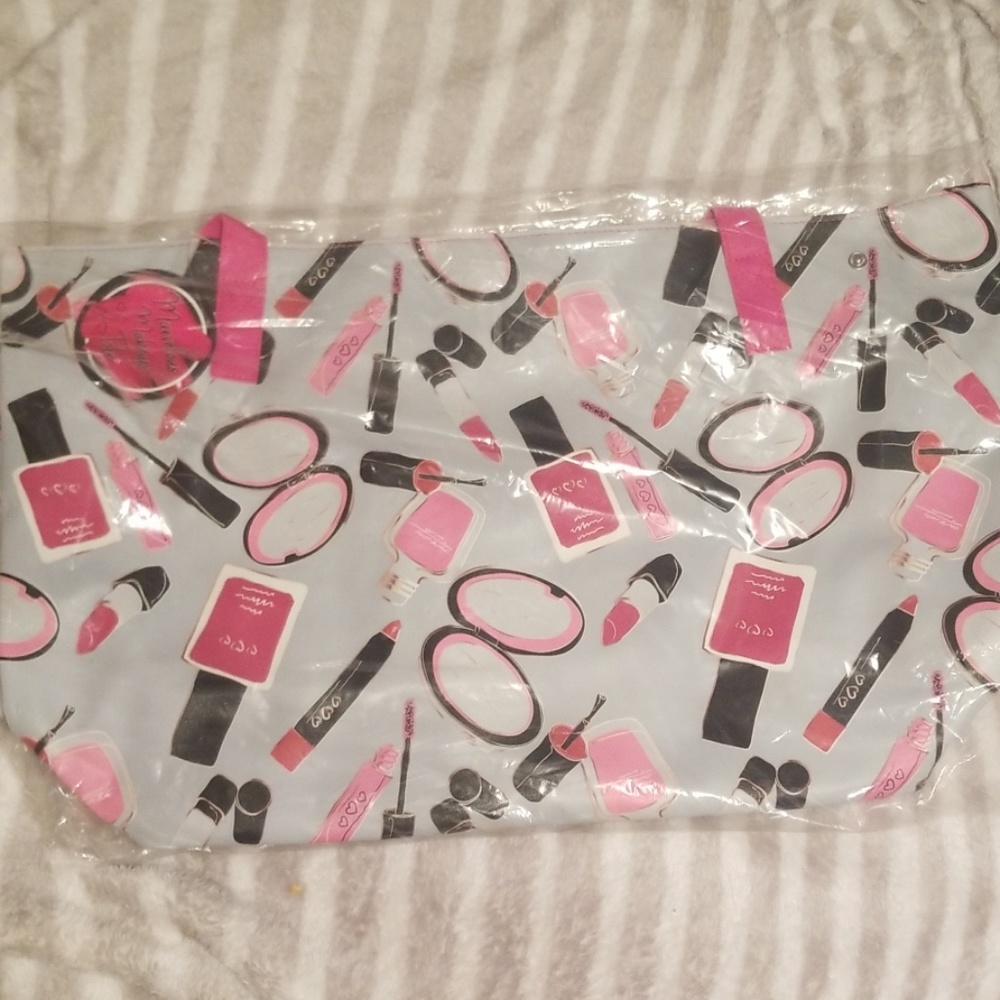 💕💕Large makeup bag/tote💕💕